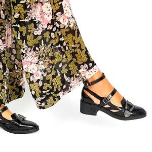 “Silent D” Thunderbird oxford loafers